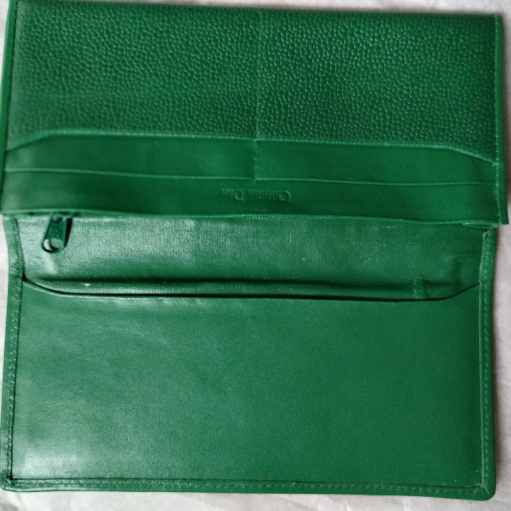 New DIOR Green Wallet Cardholder NWOT - Picture 7 of 15